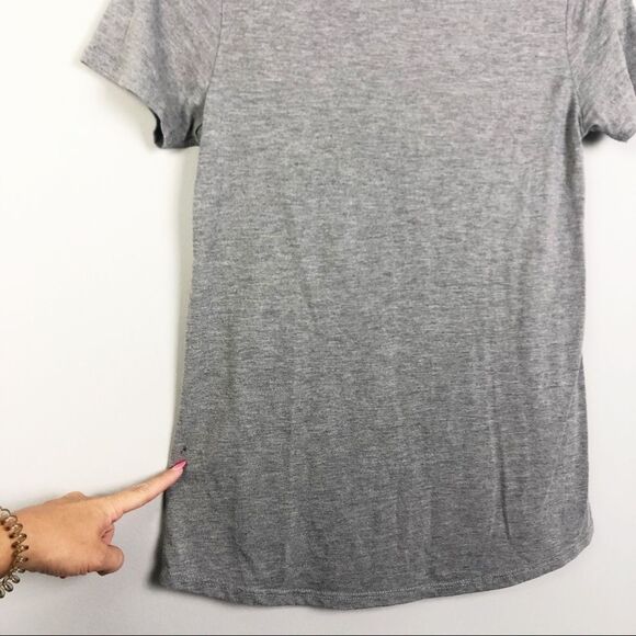 MODERN LUX | Gray Short Sleeve Avocado-Holic Graphic Tee Women’s Size XS - Picture 8 of 8
